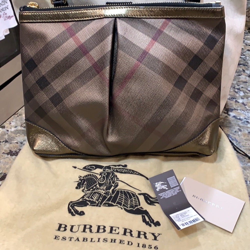 Burberry Iconic Metal Hester Pouch unused with tags. Beautiful!! 12 x 9